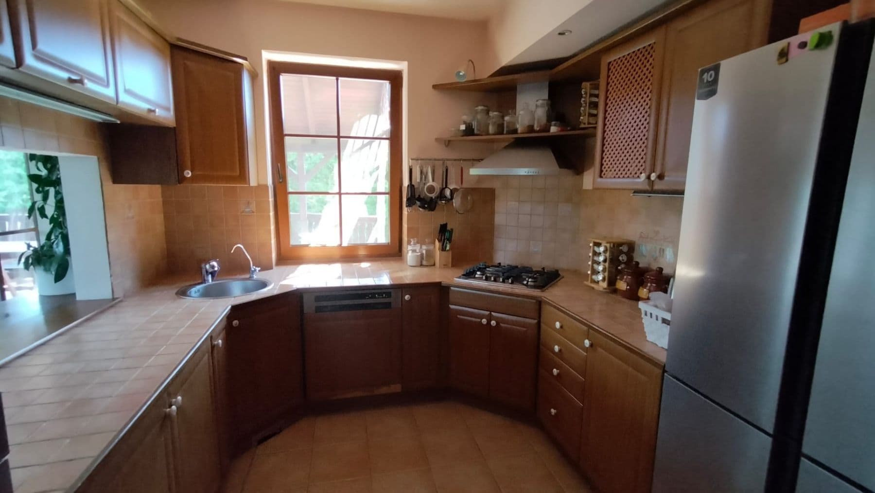 Predaj domu 180 m², pozemek 1.116 m², Roblín, Středočeský kraj Predaj domu 180 m², pozemek 1.116 m², Roblín, Středočeský kraj