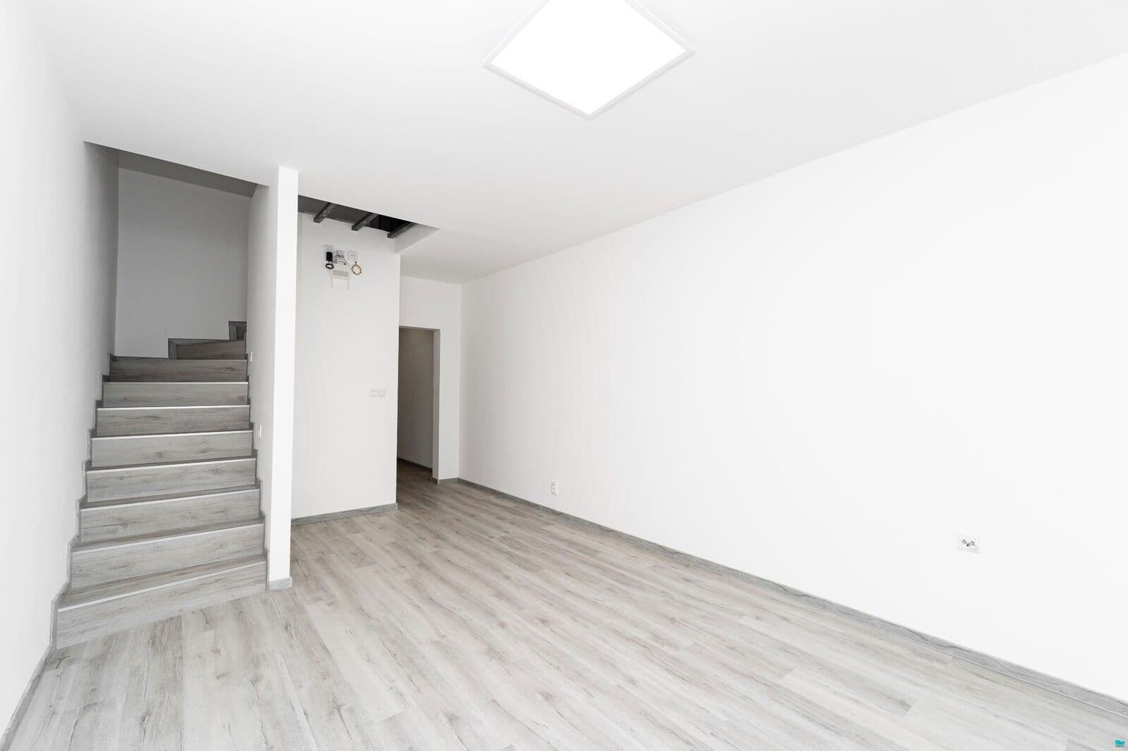 Prenájom bytu 3-izbový 73 m², náměstí Antonie Bejdové, Ostrava, Moravskoslezský kraj Prenájom bytu 3-izbový 73 m², náměstí Antonie Bejdové, Ostrava, Moravskoslezský kraj
