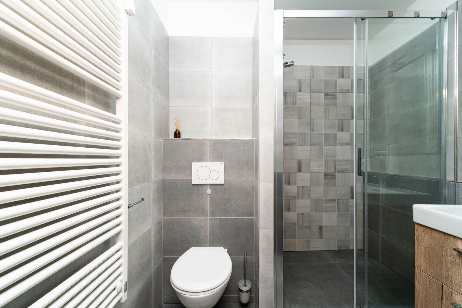Prenájom bytu 3-izbový 73 m², náměstí Antonie Bejdové, Ostrava, Moravskoslezský kraj Prenájom bytu 3-izbový 73 m², náměstí Antonie Bejdové, Ostrava, Moravskoslezský kraj