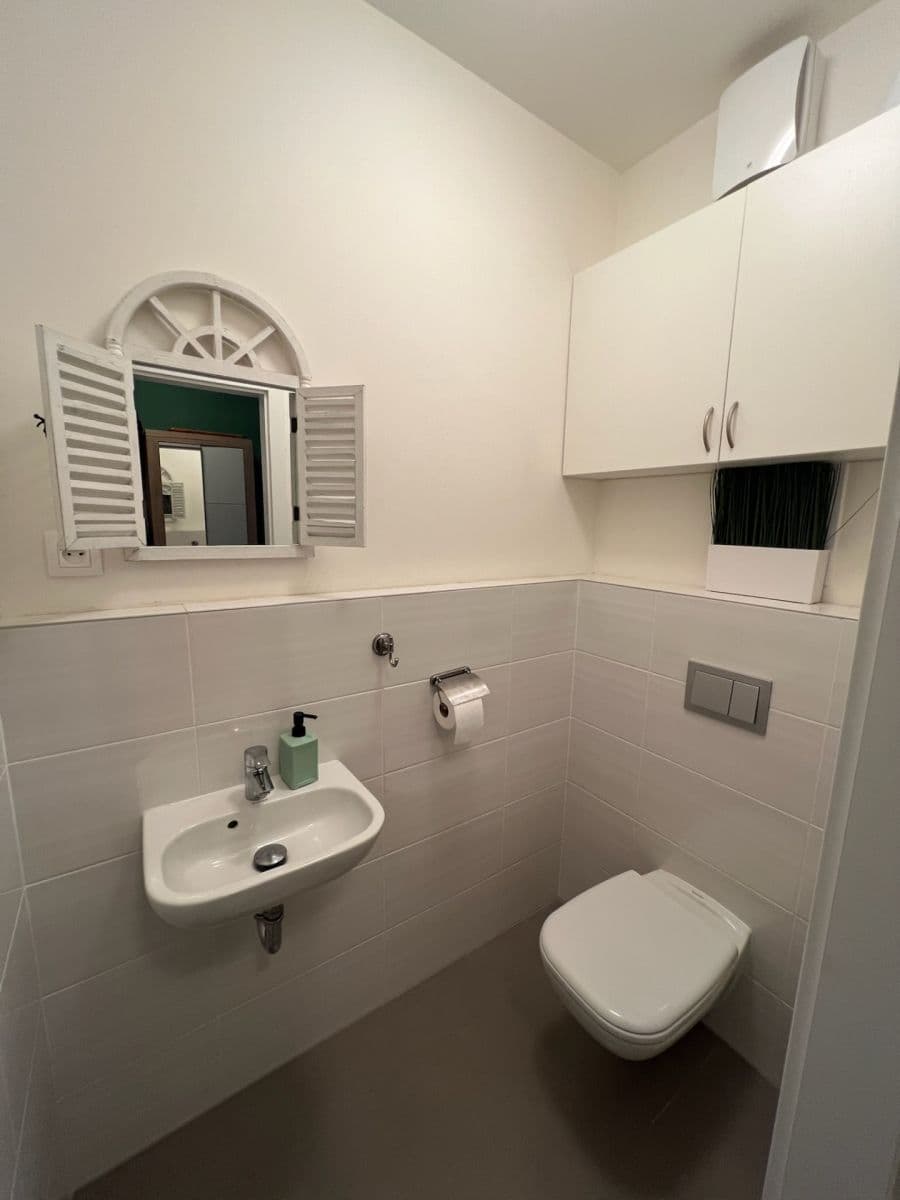 Prenájom bytu 2-izbový 52 m², V Zahrádkách, Praha, Praha Prenájom bytu 2-izbový 52 m², V Zahrádkách, Praha, Praha