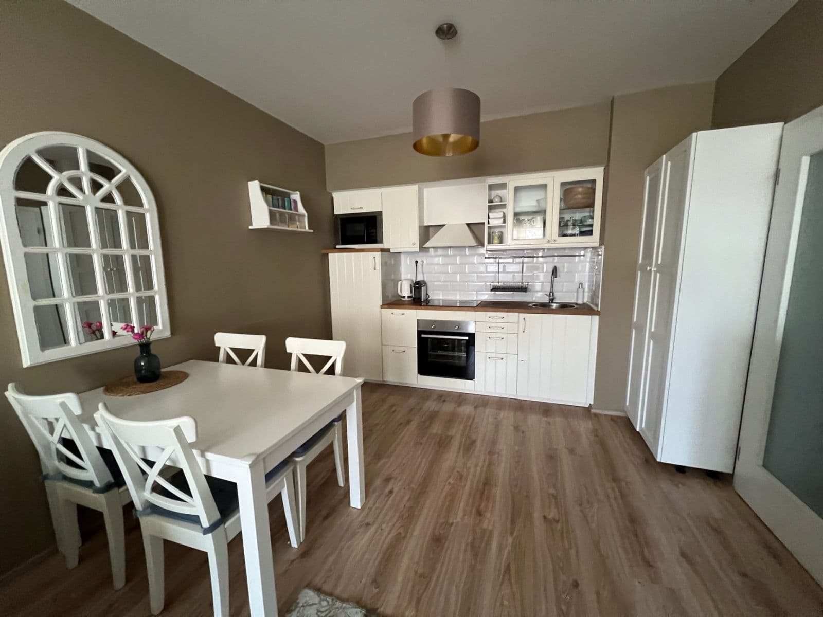 Prenájom bytu 2-izbový 52 m², V Zahrádkách, Praha, Praha Prenájom bytu 2-izbový 52 m², V Zahrádkách, Praha, Praha