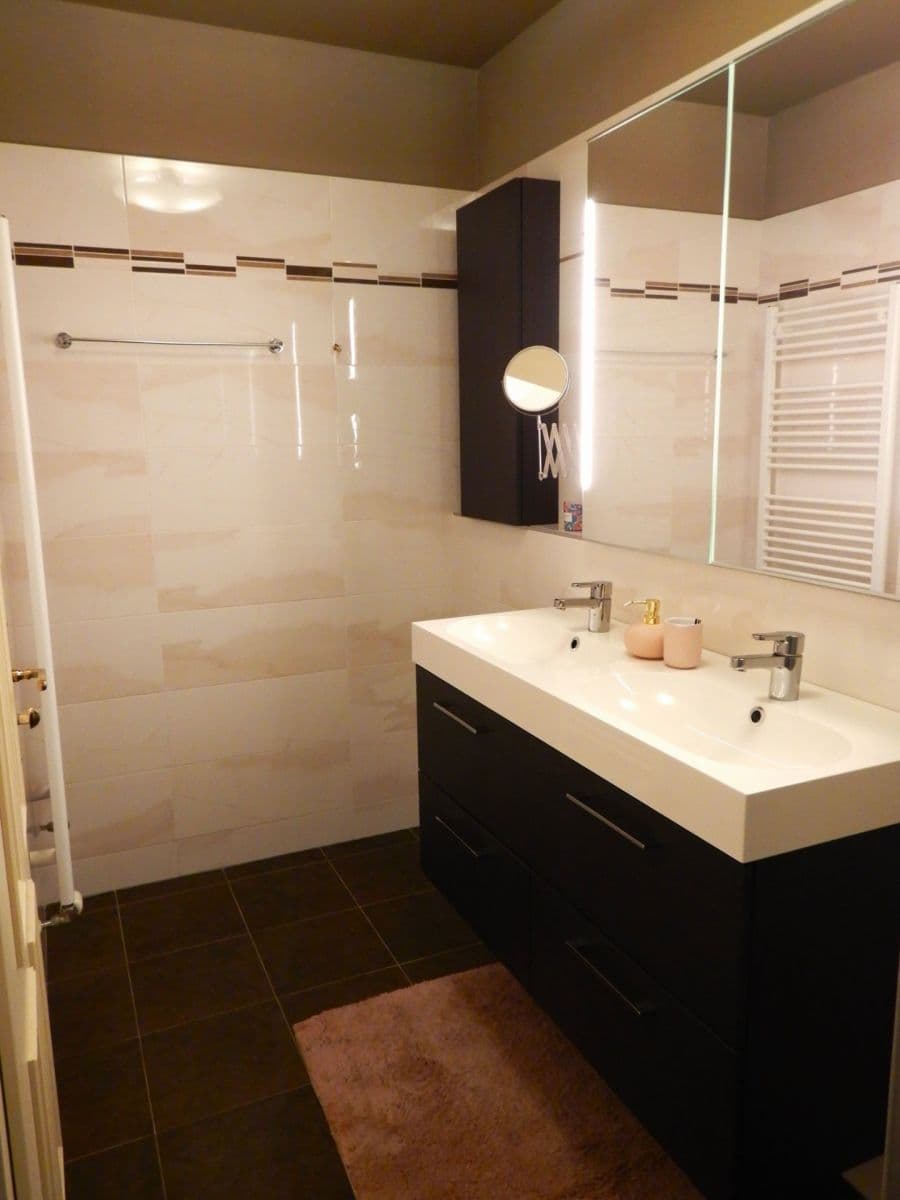 Prenájom bytu 2-izbový 91 m², Vyšehradská, Praha, Praha Prenájom bytu 2-izbový 91 m², Vyšehradská, Praha, Praha