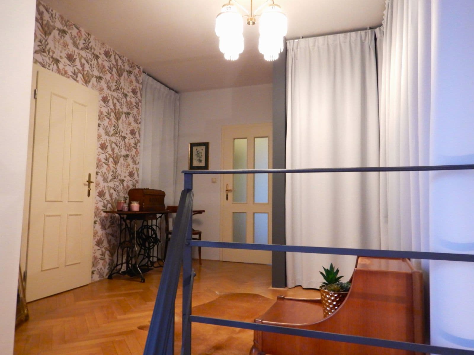 Prenájom bytu 2-izbový 91 m², Vyšehradská, Praha, Praha Prenájom bytu 2-izbový 91 m², Vyšehradská, Praha, Praha