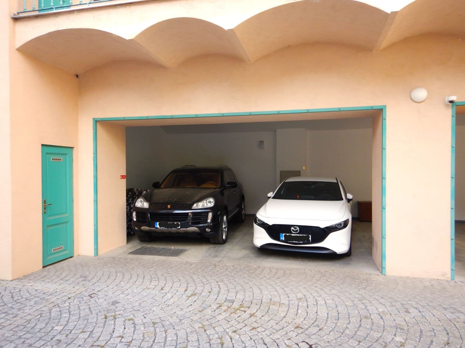 Prenájom bytu 2-izbový 91 m², Vyšehradská, Praha, Praha Prenájom bytu 2-izbový 91 m², Vyšehradská, Praha, Praha