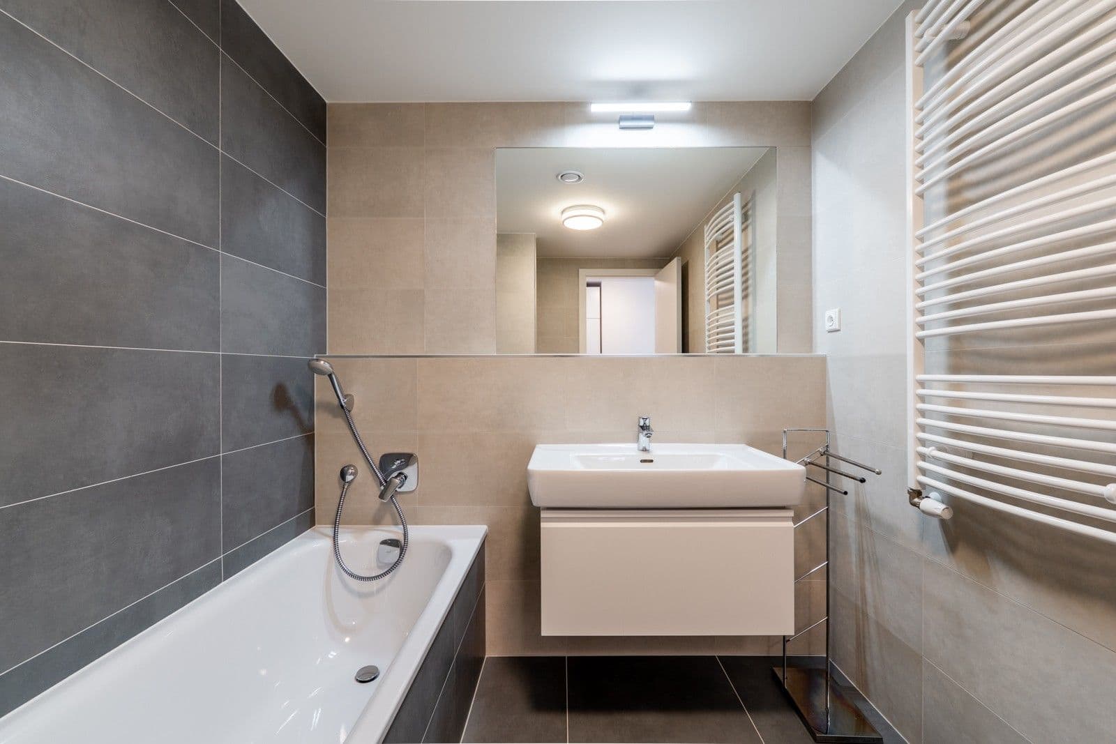 Predaj bytu 4-izbový 117 m², U Pergamenky, Praha, Praha Predaj bytu 4-izbový 117 m², U Pergamenky, Praha, Praha