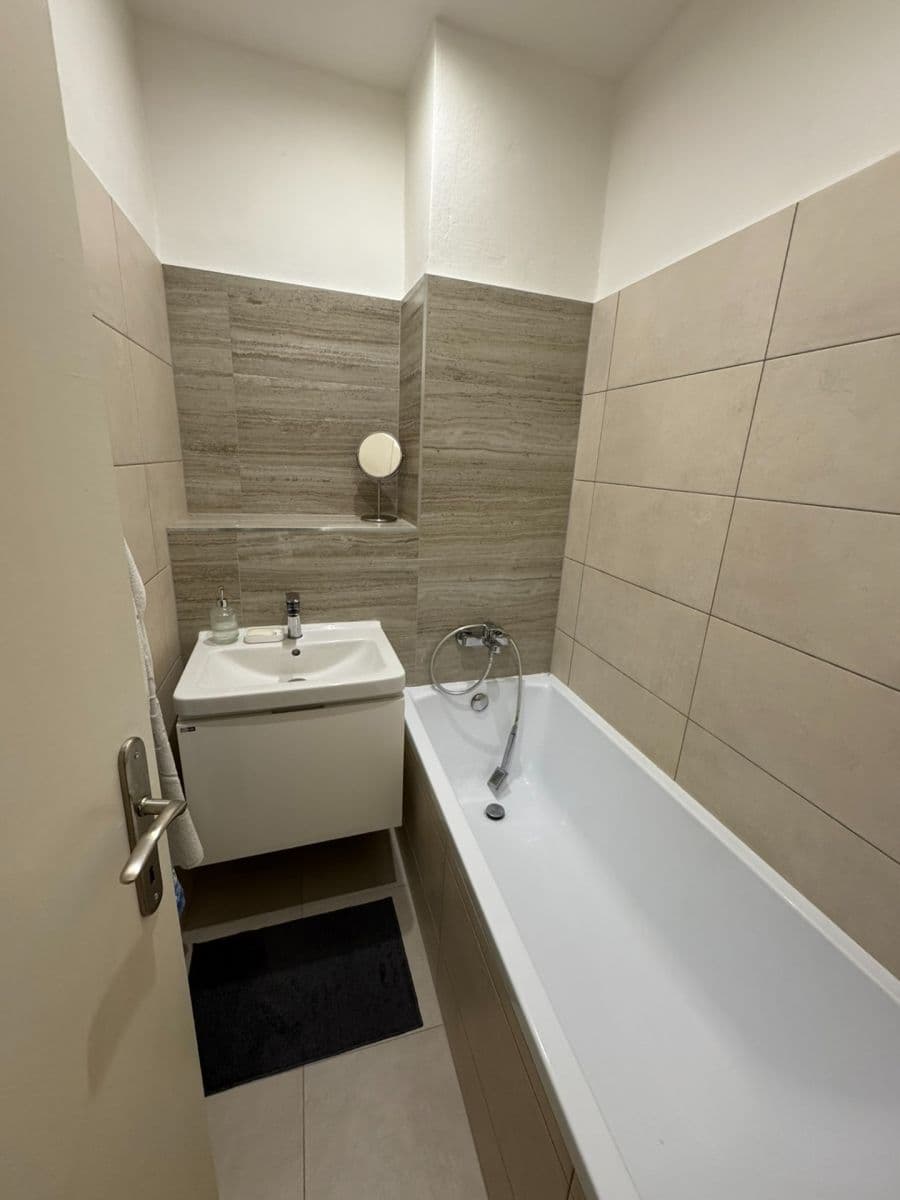 Prenájom bytu 3-izbový 76 m², Durďákova, Brno, Jihomoravský kraj Prenájom bytu 3-izbový 76 m², Durďákova, Brno, Jihomoravský kraj