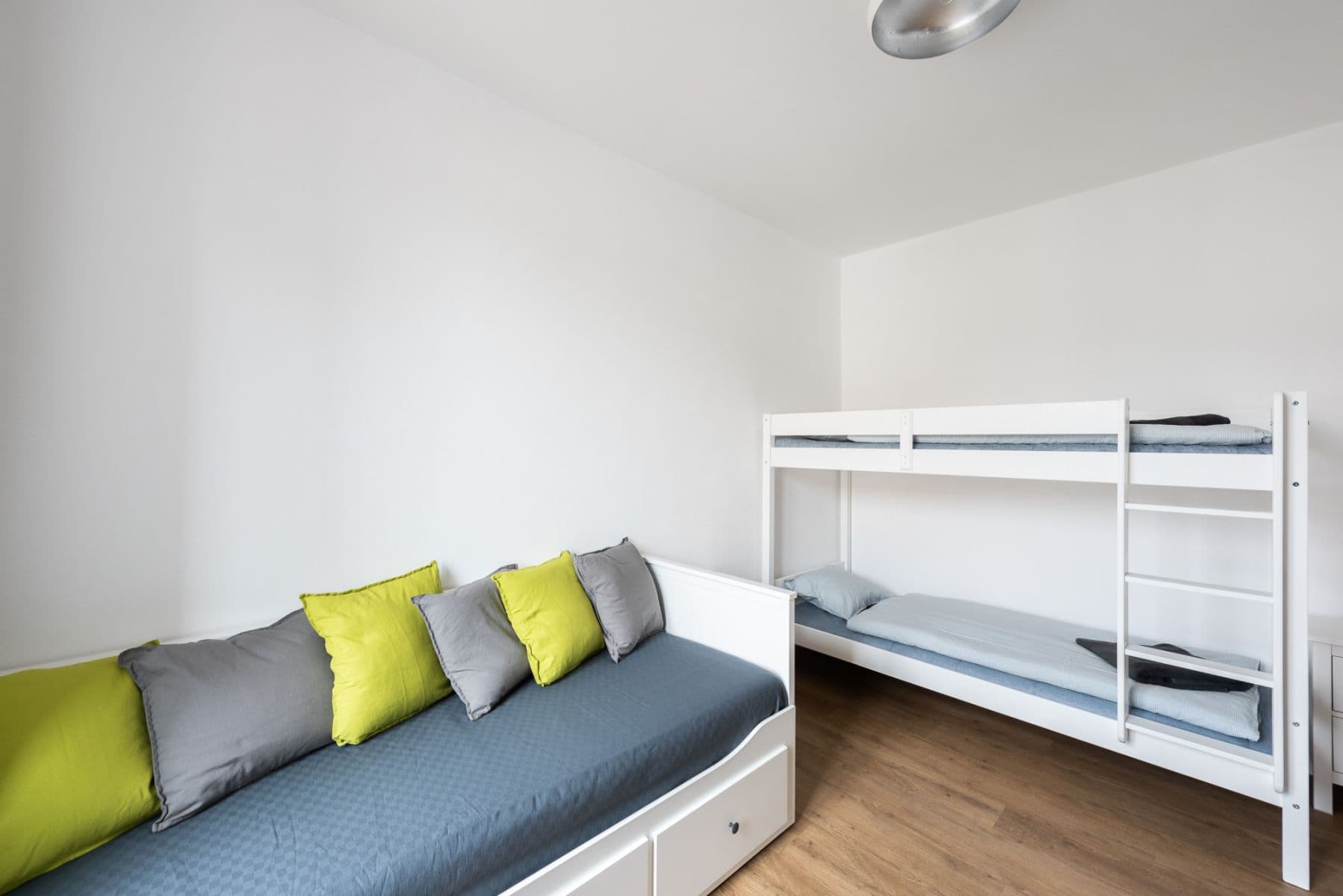 Prenájom bytu 110 m², Vacov, Vacov, Jihočeský kraj Prenájom bytu 110 m², Vacov, Vacov, Jihočeský kraj