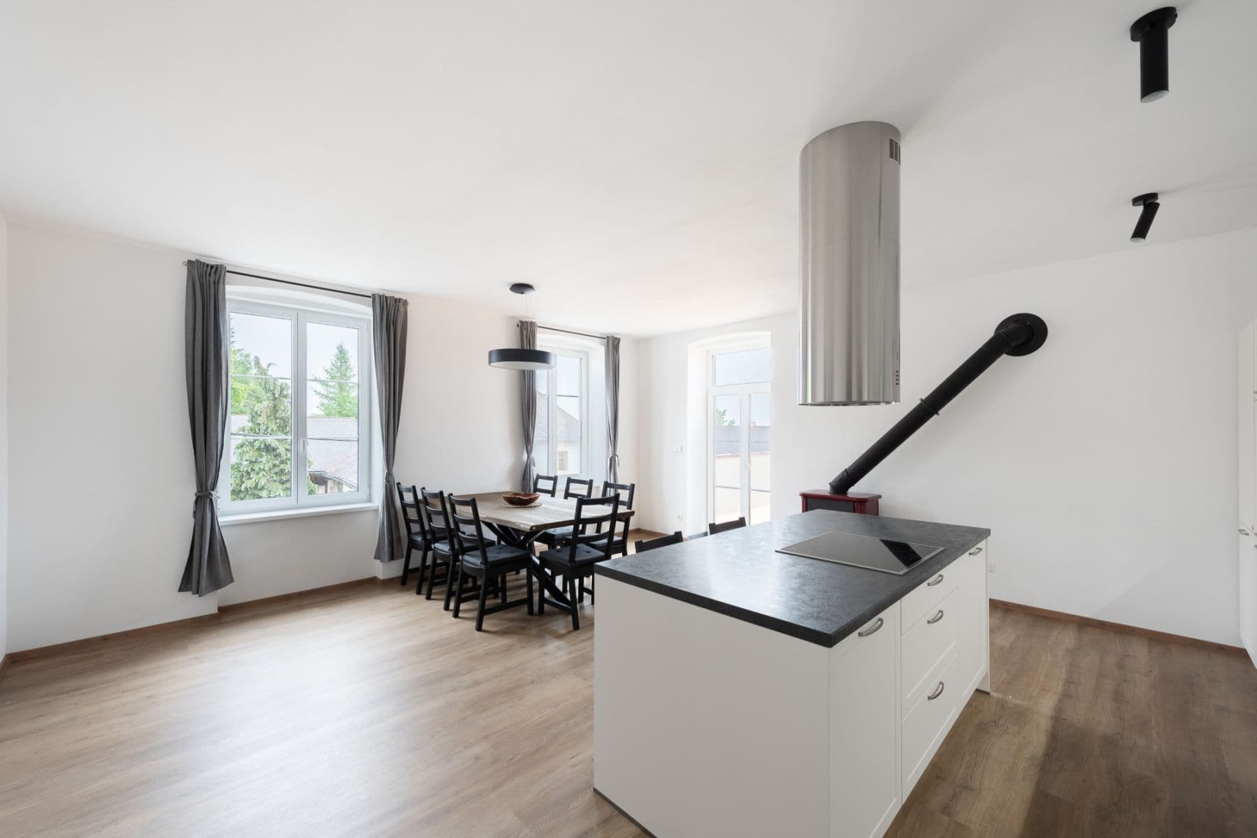 Prenájom bytu 110 m², Vacov, Vacov, Jihočeský kraj Prenájom bytu 110 m², Vacov, Vacov, Jihočeský kraj