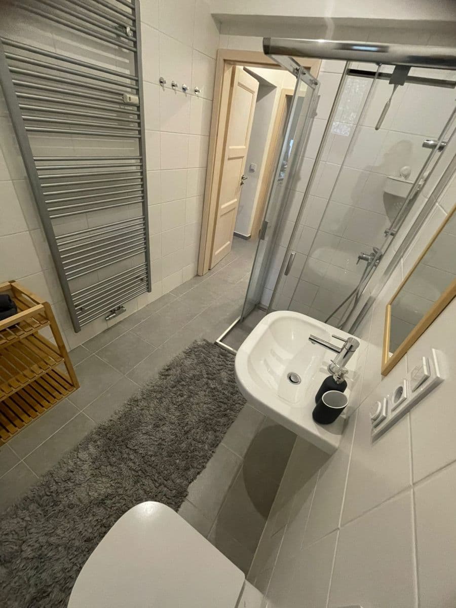 Prenájom bytu 62 m², Horní Rokytnice, Rokytnice nad Jizerou, Liberecký kraj Prenájom bytu 62 m², Horní Rokytnice, Rokytnice nad Jizerou, Liberecký kraj