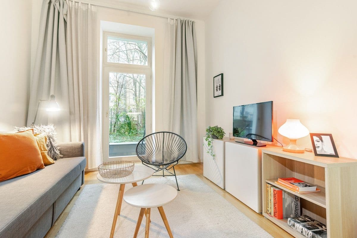 Prenájom bytu 50 m², Nitranská, Praha, Praha Prenájom bytu 50 m², Nitranská, Praha, Praha