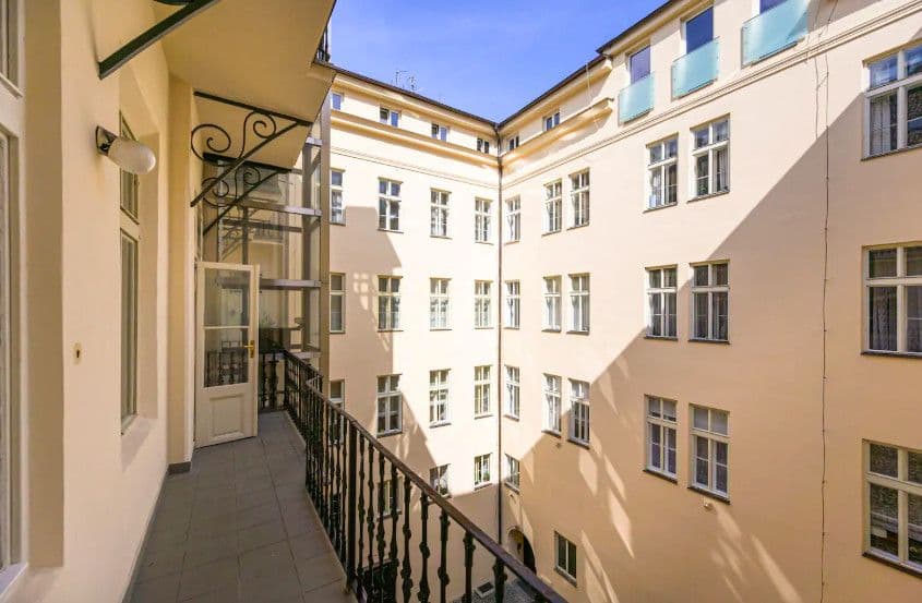 Prenájom bytu 100 m², Revoluční, Praha, Praha Prenájom bytu 100 m², Revoluční, Praha, Praha