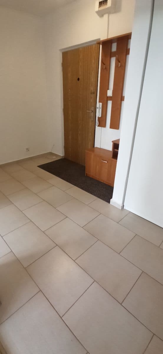 Prenájom bytu 2-izbový 40 m², Popelákova, Brno, Jihomoravský kraj Prenájom bytu 2-izbový 40 m², Popelákova, Brno, Jihomoravský kraj