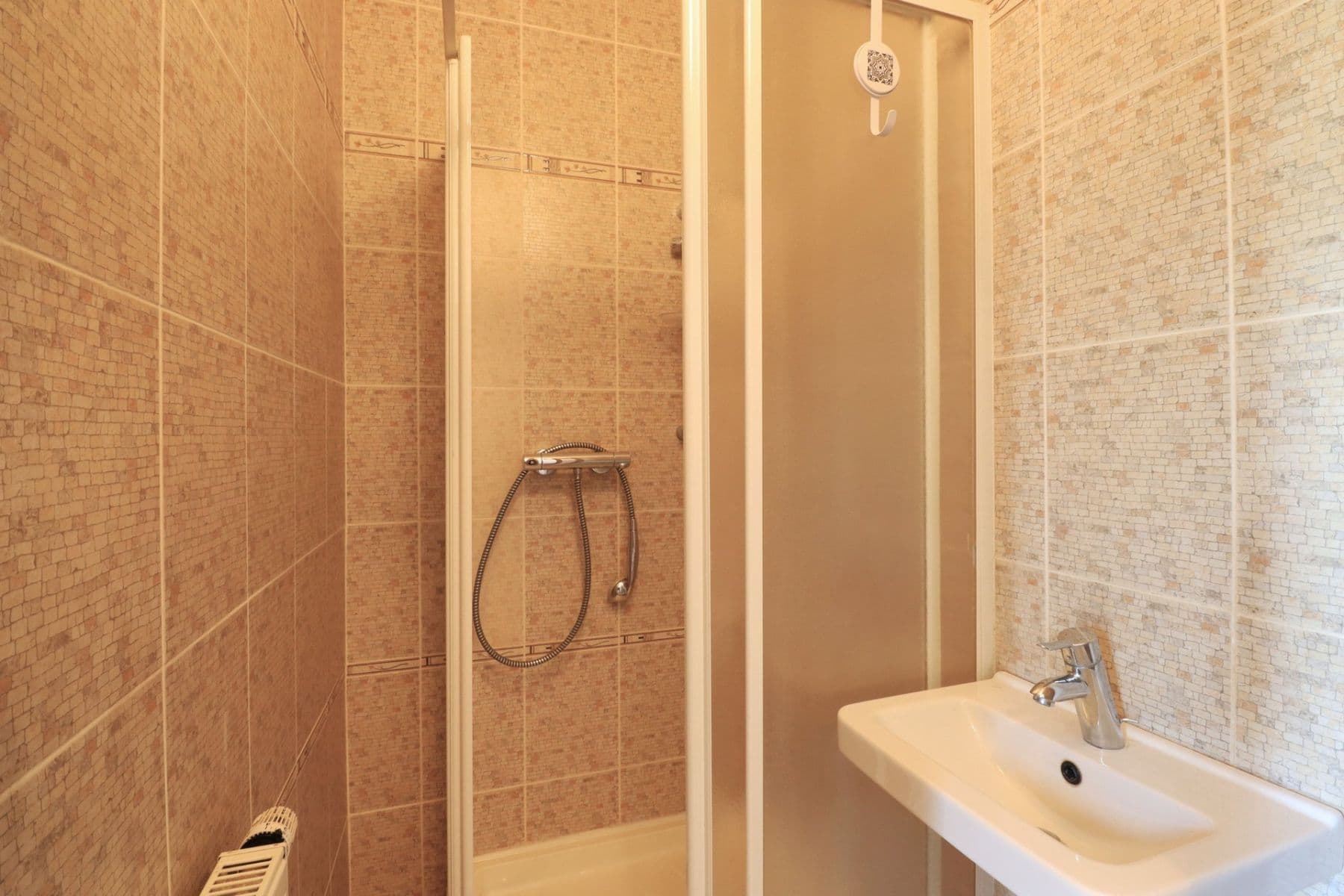 Prenájom domu 140 m², pozemek 335 m², V padolině, Praha, Praha Prenájom domu 140 m², pozemek 335 m², V padolině, Praha, Praha