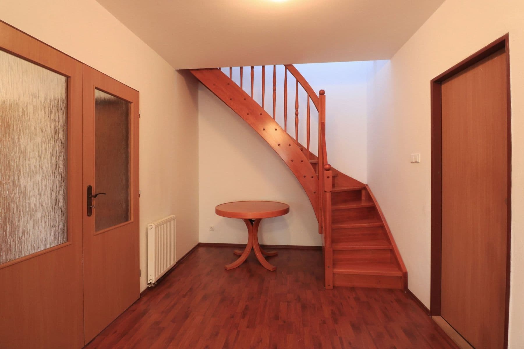 Prenájom domu 140 m², pozemek 335 m², V padolině, Praha, Praha Prenájom domu 140 m², pozemek 335 m², V padolině, Praha, Praha