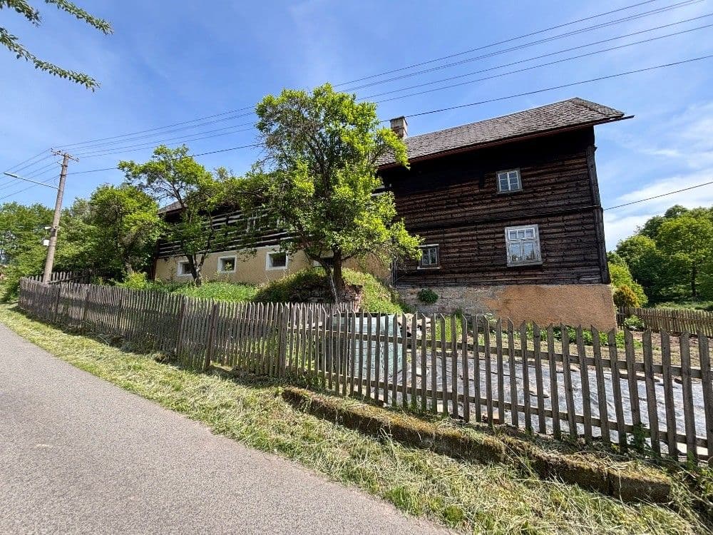 Predaj rekreačného objektu 3.500 m², pozemek 3.000 m², Velenice, Liberecký kraj Predaj rekreačného objektu 3.500 m², pozemek 3.000 m², Velenice, Liberecký kraj