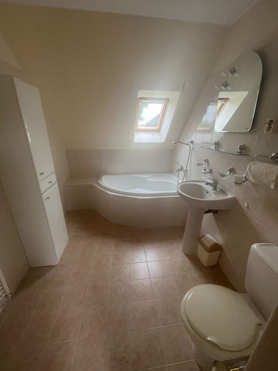 Predaj domu 160 m², pozemek 777 m², Železniční, Libiš, Středočeský kraj Predaj domu 160 m², pozemek 777 m², Železniční, Libiš, Středočeský kraj