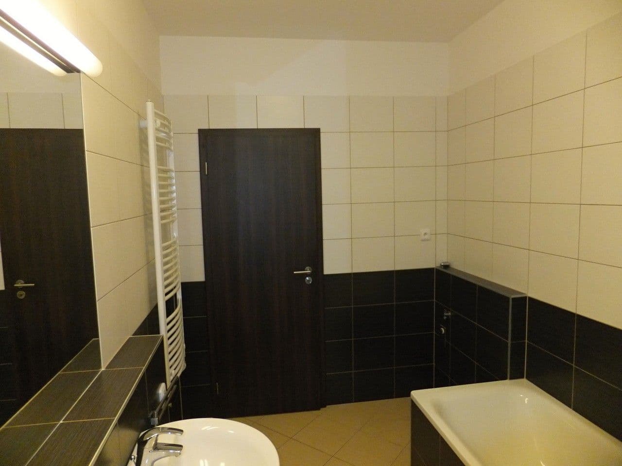 Prenájom bytu 2-izbový 53 m², Svitákova, Praha, Praha Prenájom bytu 2-izbový 53 m², Svitákova, Praha, Praha