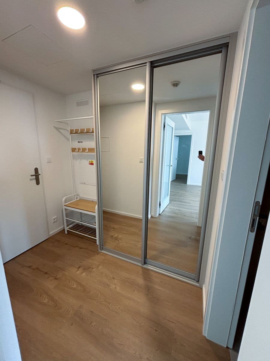 Prenájom bytu 2-izbový 50 m², Hábova, Praha, Praha Prenájom bytu 2-izbový 50 m², Hábova, Praha, Praha