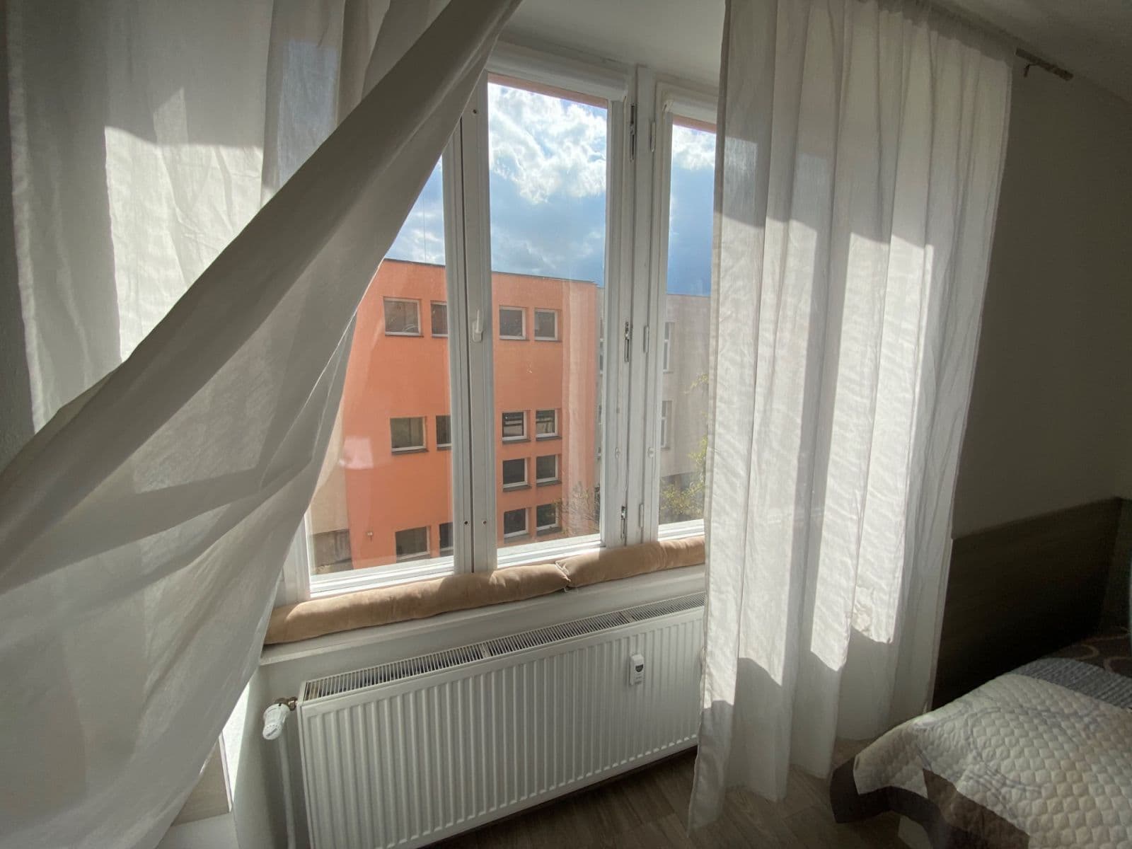 Prenájom bytu 1-izbový 42 m², Hasskova, Třebíč, Kraj Vysočina Prenájom bytu 1-izbový 42 m², Hasskova, Třebíč, Kraj Vysočina