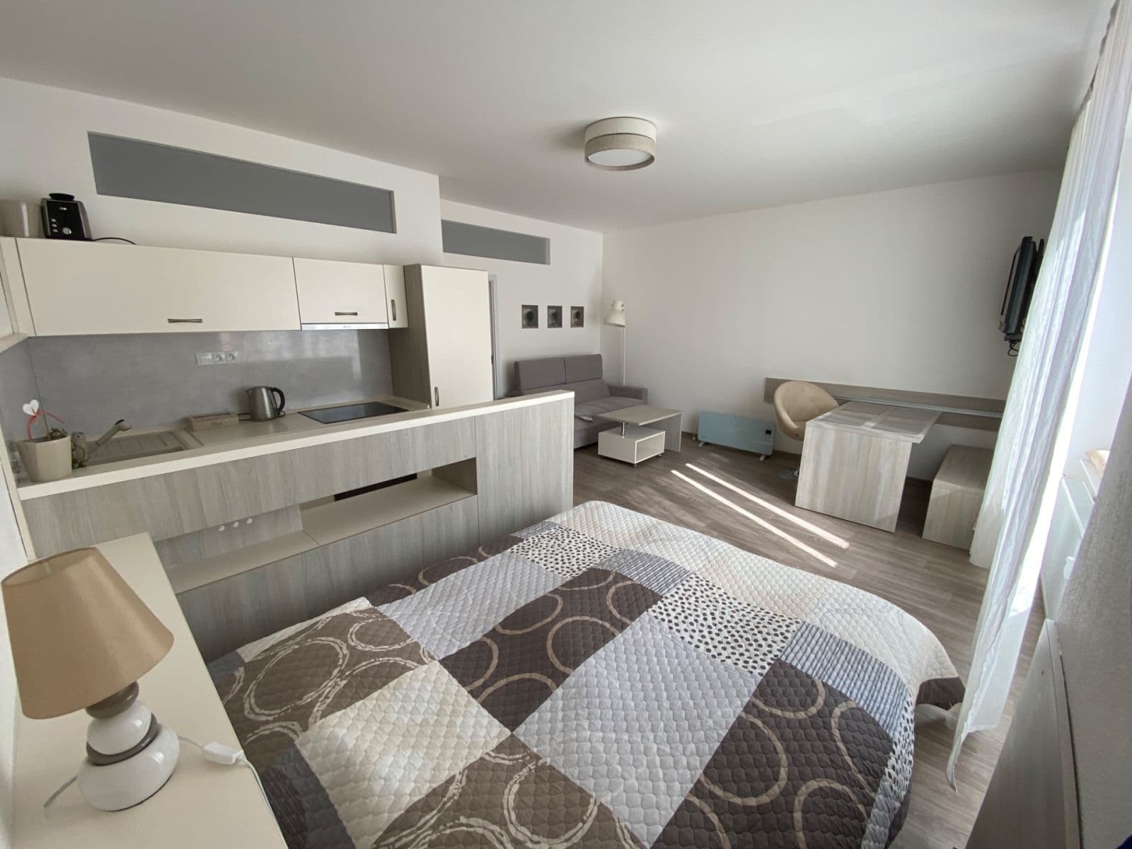 Prenájom bytu 1-izbový 42 m², Hasskova, Třebíč, Kraj Vysočina Prenájom bytu 1-izbový 42 m², Hasskova, Třebíč, Kraj Vysočina