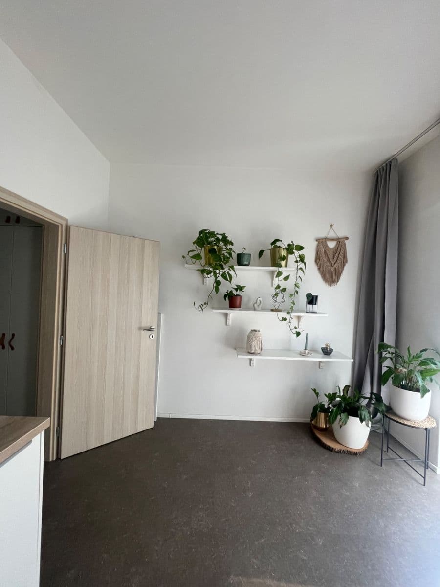 Prenájom bytu 1-izbový 34 m², Eduarda Hamburgera, Olomouc, Olomoucký kraj Prenájom bytu 1-izbový 34 m², Eduarda Hamburgera, Olomouc, Olomoucký kraj