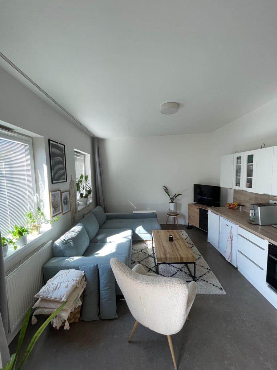 Prenájom bytu 1-izbový 34 m², Eduarda Hamburgera, Olomouc, Olomoucký kraj Prenájom bytu 1-izbový 34 m², Eduarda Hamburgera, Olomouc, Olomoucký kraj