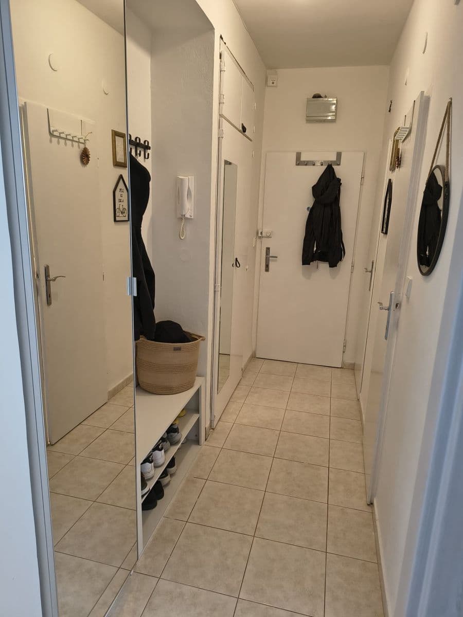 Prenájom bytu 3-izbový 75 m², Brněnská, Šlapanice, Jihomoravský kraj Prenájom bytu 3-izbový 75 m², Brněnská, Šlapanice, Jihomoravský kraj