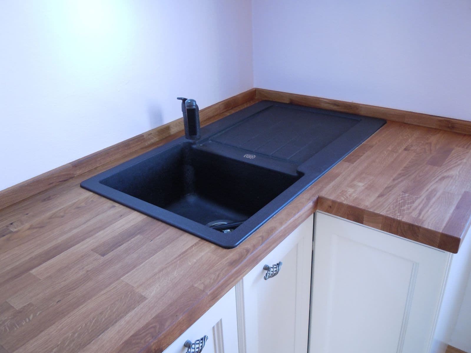 Prenájom bytu 3-izbový 119 m², Vratislavova, Praha, Praha Prenájom bytu 3-izbový 119 m², Vratislavova, Praha, Praha