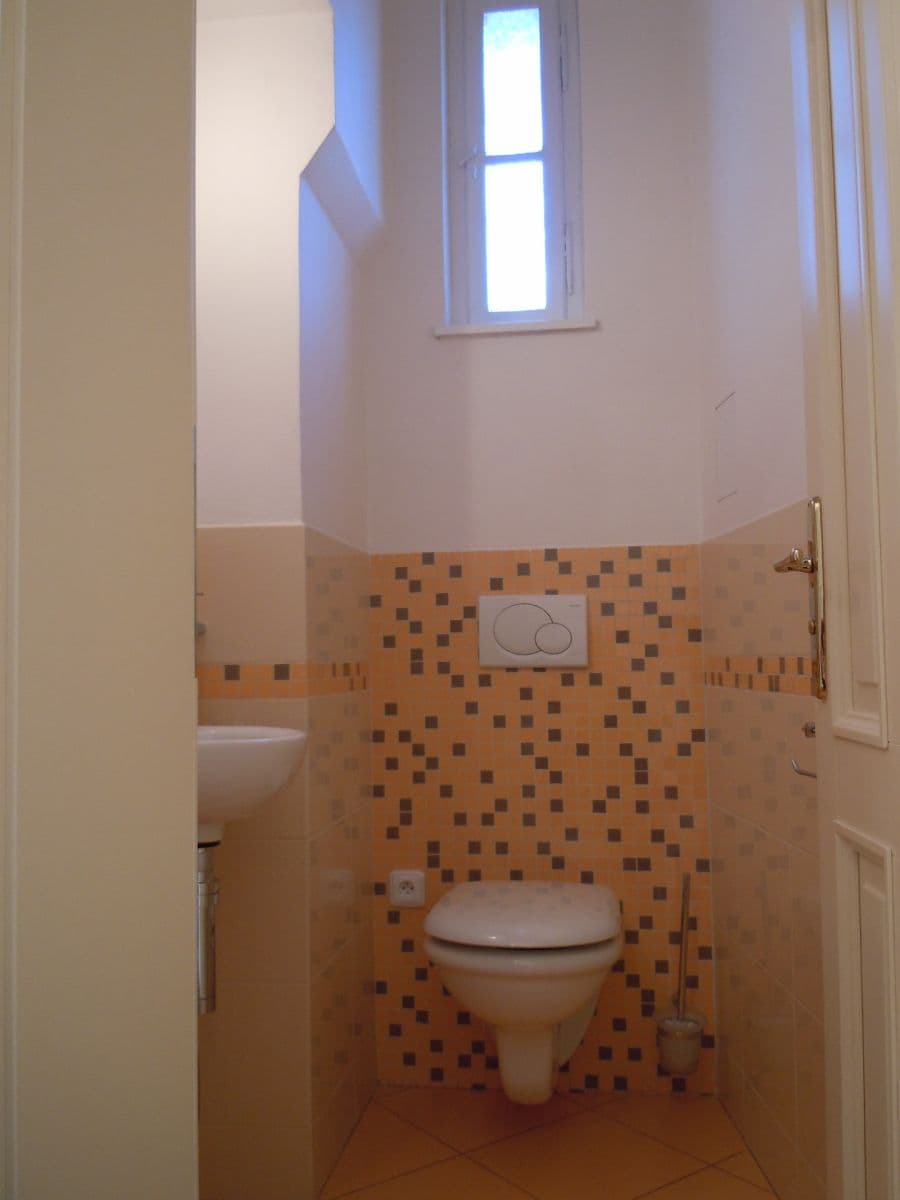 Prenájom bytu 3-izbový 119 m², Vratislavova, Praha, Praha Prenájom bytu 3-izbový 119 m², Vratislavova, Praha, Praha