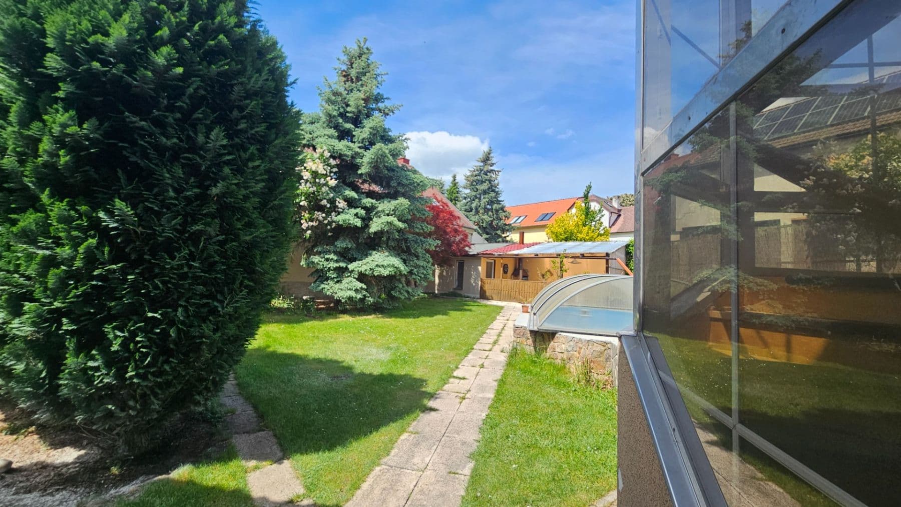 Prenájom domu 99 m², pozemok 500 m², náměstí 5. května, Jinočany, Středočeský kraj Prenájom domu 99 m², pozemok 500 m², náměstí 5. května, Jinočany, Středočeský kraj