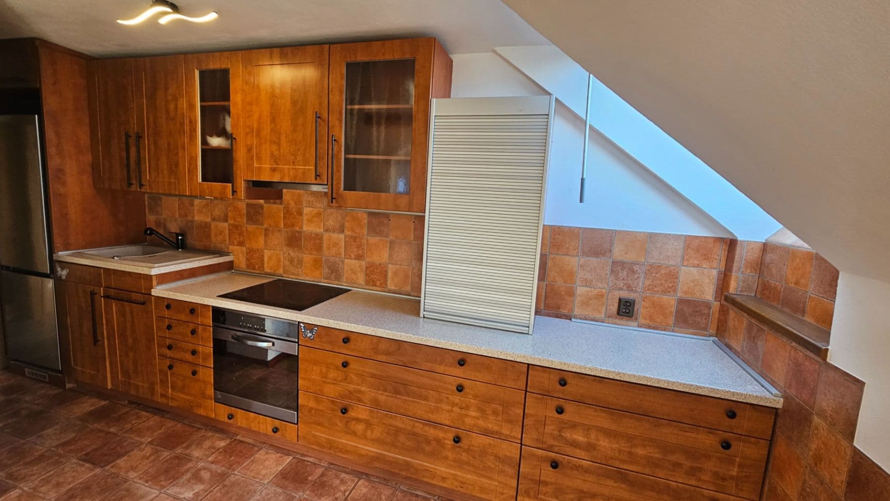 Prenájom domu 99 m², pozemok 500 m², náměstí 5. května, Jinočany, Středočeský kraj Prenájom domu 99 m², pozemok 500 m², náměstí 5. května, Jinočany, Středočeský kraj