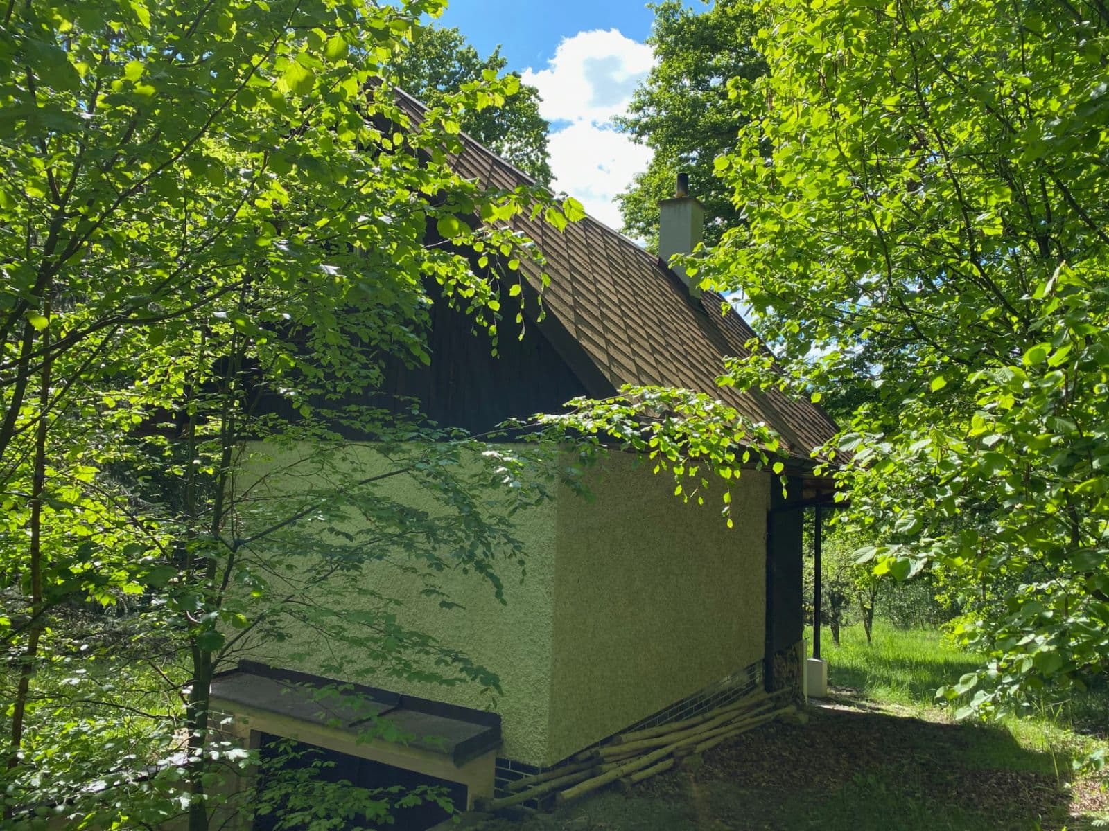 Predaj rekreačného objektu 27 m², pozemek 3.618 m², Votice, Středočeský kraj Predaj rekreačného objektu 27 m², pozemek 3.618 m², Votice, Středočeský kraj