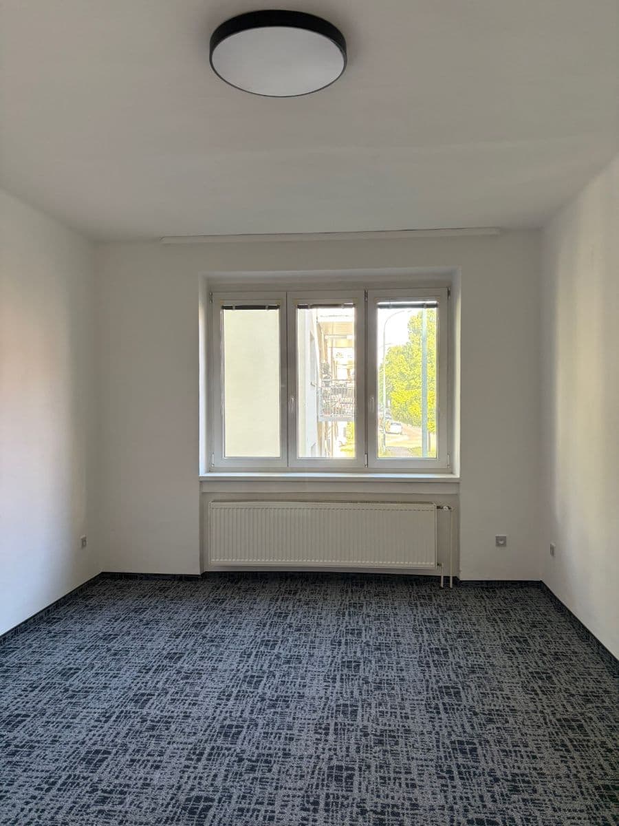 Prenájom bytu 2-izbový 61 m², Leoše Janáčka, Jihlava, Kraj Vysočina Prenájom bytu 2-izbový 61 m², Leoše Janáčka, Jihlava, Kraj Vysočina