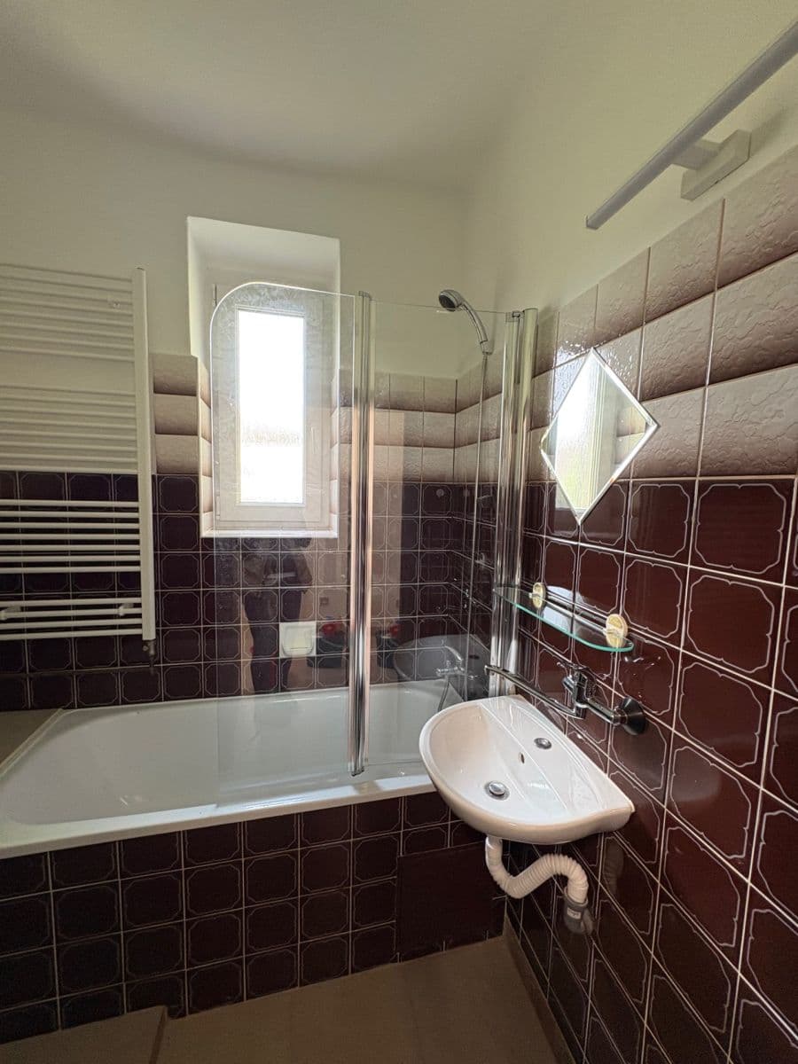 Prenájom bytu 2-izbový 61 m², Leoše Janáčka, Jihlava, Kraj Vysočina Prenájom bytu 2-izbový 61 m², Leoše Janáčka, Jihlava, Kraj Vysočina
