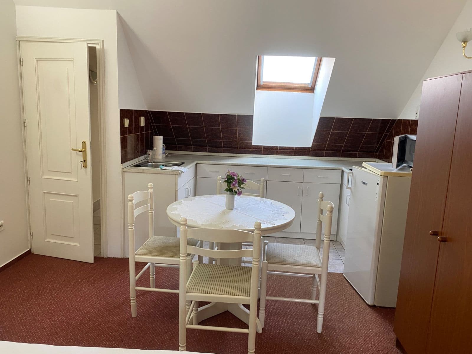 Prenájom bytu 1-izbový 40 m², Hradební, Tábor, Jihočeský kraj Prenájom bytu 1-izbový 40 m², Hradební, Tábor, Jihočeský kraj