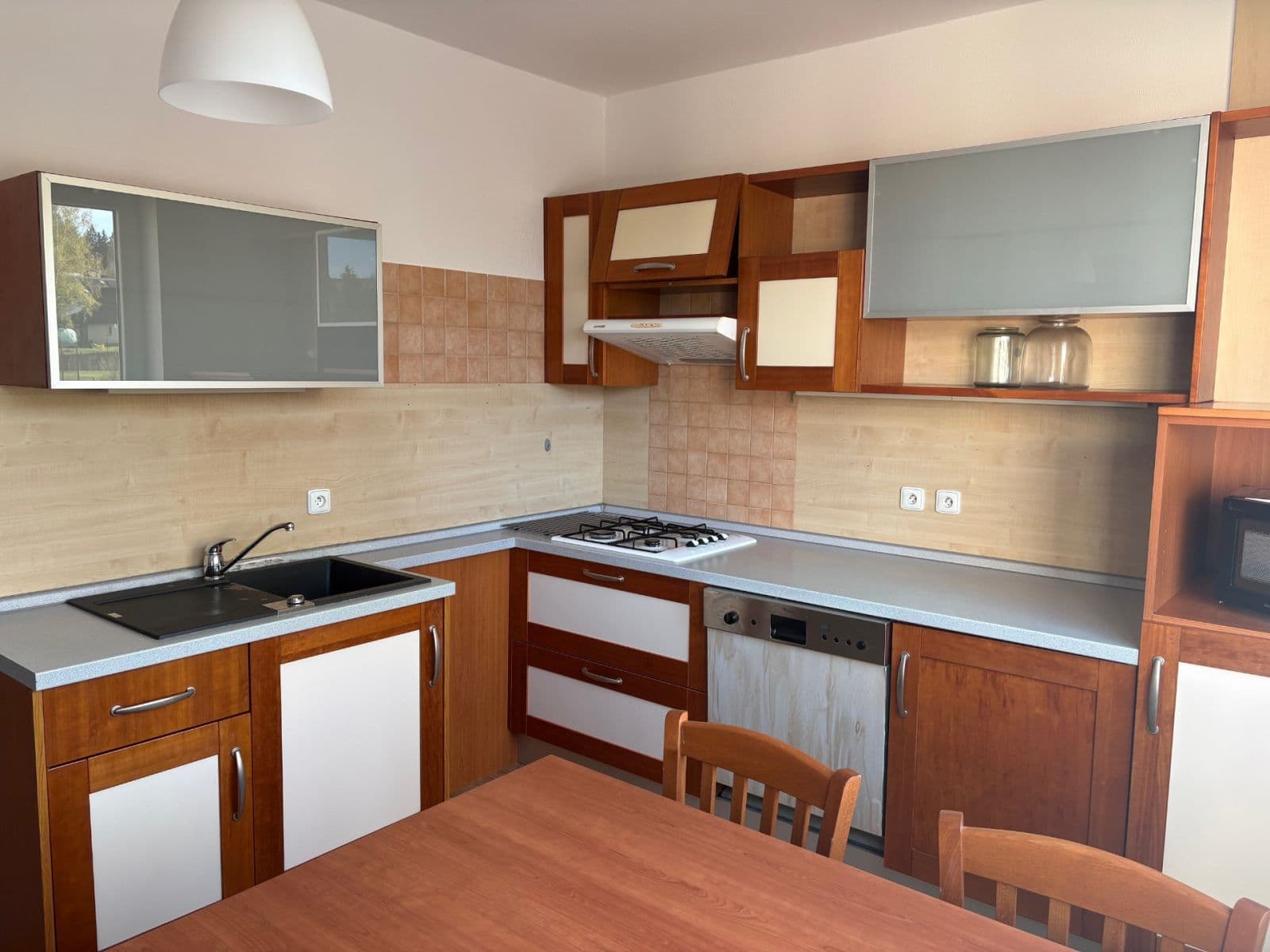 Prenájom bytu 3-izbový 75 m², Na Úbočí, Jablonec nad Nisou, Liberecký kraj Prenájom bytu 3-izbový 75 m², Na Úbočí, Jablonec nad Nisou, Liberecký kraj
