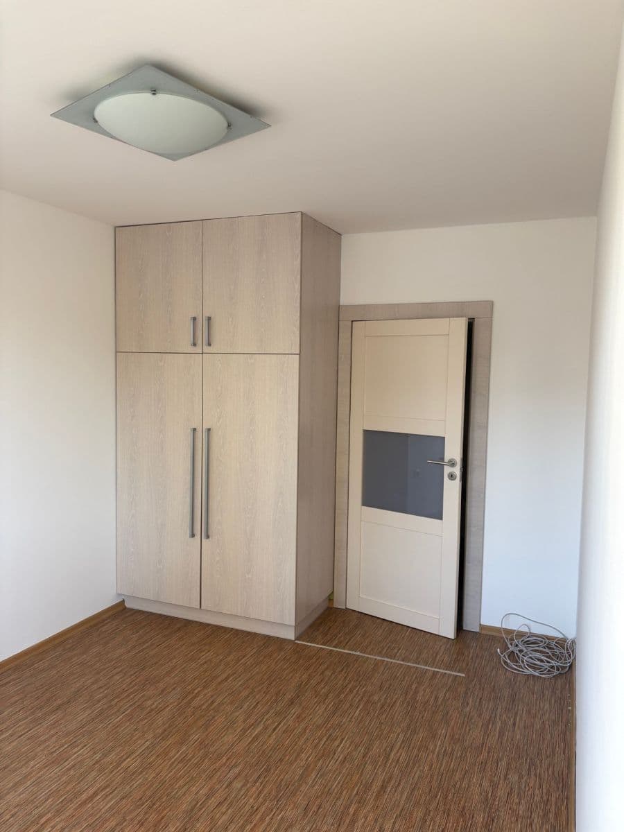 Prenájom bytu 3-izbový 75 m², Na Úbočí, Jablonec nad Nisou, Liberecký kraj Prenájom bytu 3-izbový 75 m², Na Úbočí, Jablonec nad Nisou, Liberecký kraj