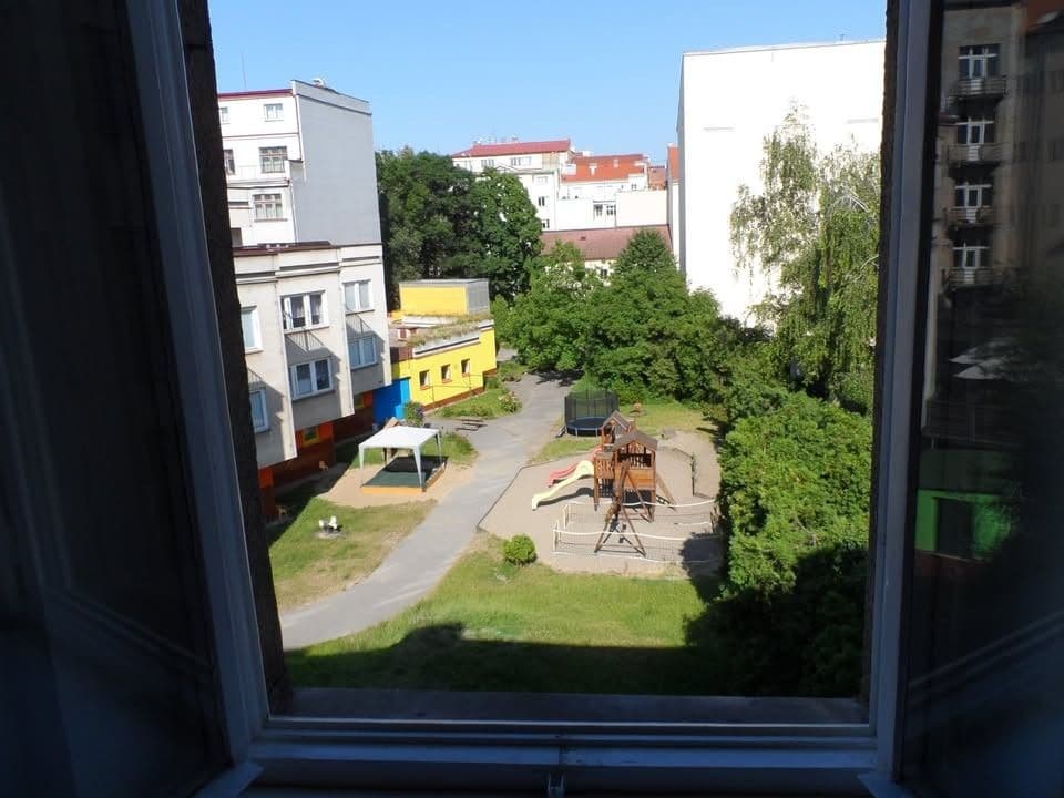 Prenájom bytu 1-izbový 27 m², Lidická, Praha, Praha Prenájom bytu 1-izbový 27 m², Lidická, Praha, Praha