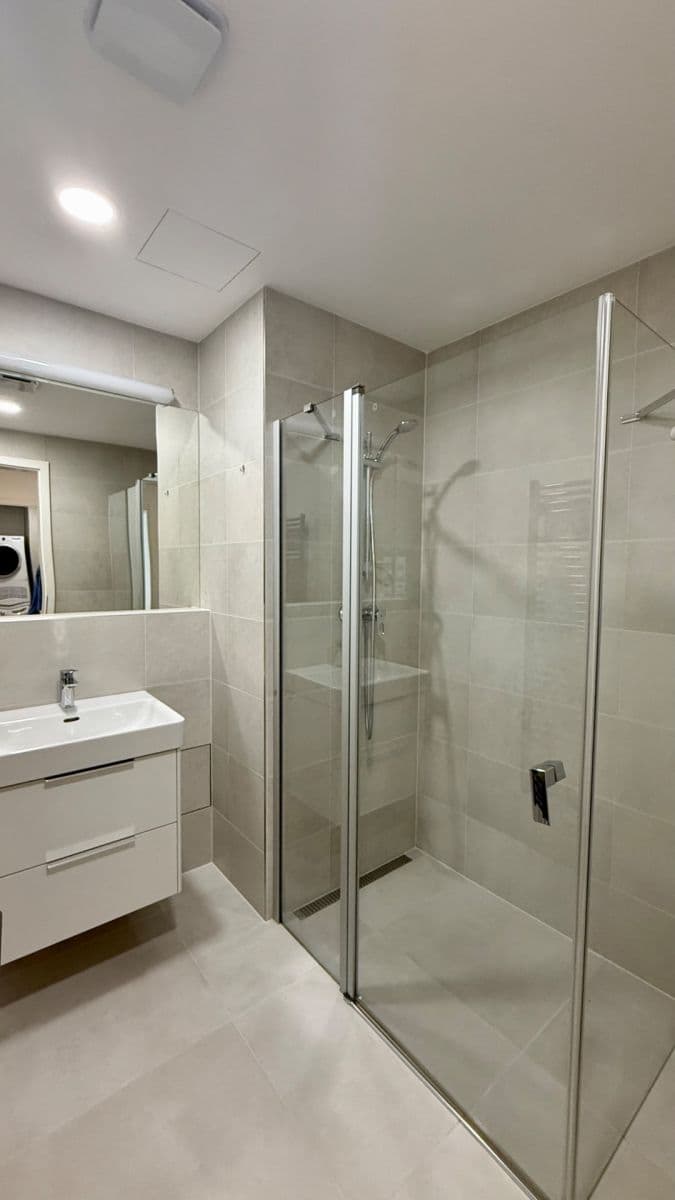 Prenájom bytu 2-izbový 62 m², Michelská, Praha, Praha Prenájom bytu 2-izbový 62 m², Michelská, Praha, Praha