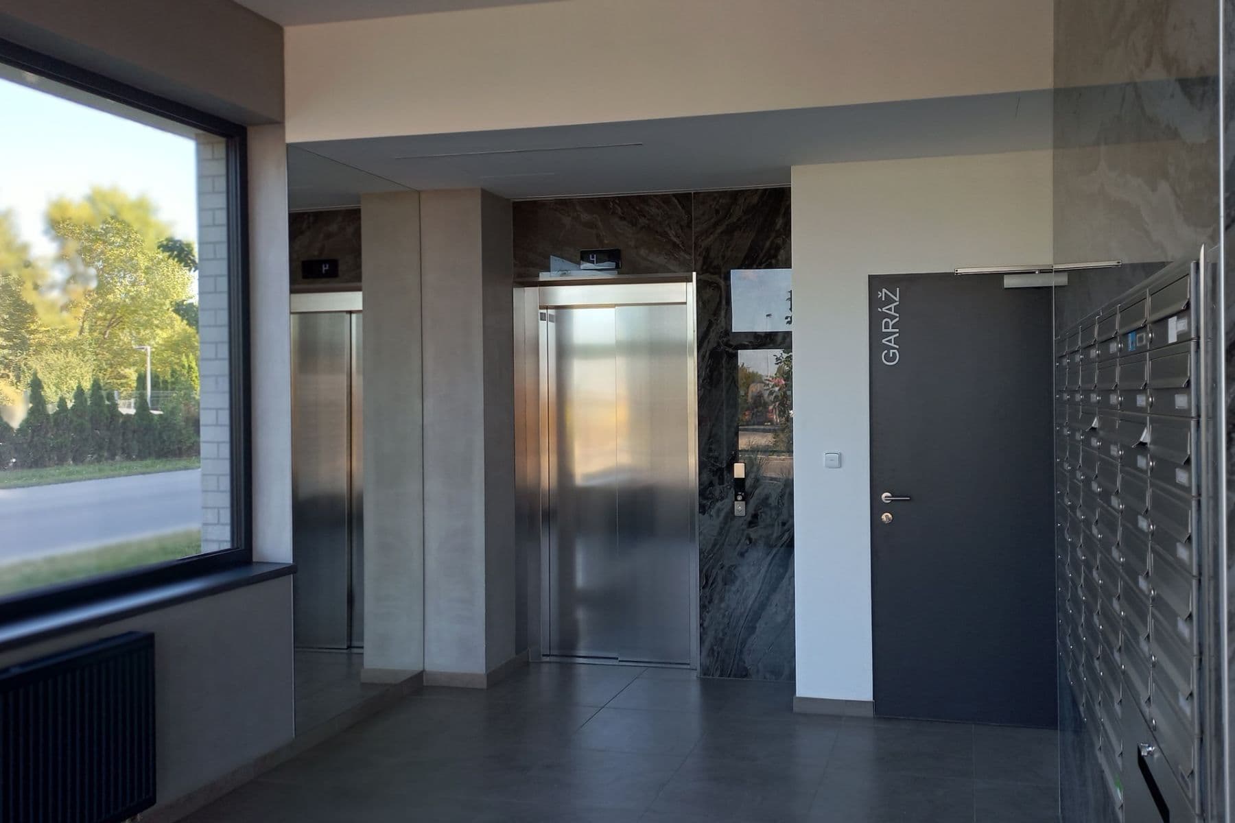Prenájom bytu 2-izbový 53 m², Huppnerova, Praha, Praha Prenájom bytu 2-izbový 53 m², Huppnerova, Praha, Praha