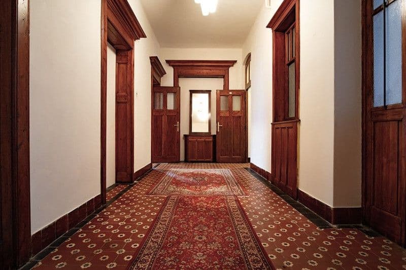 Prenájom bytu 78 m², náměstí Tomáše Garrigue Masaryka, Poděbrady, Středočeský kraj Prenájom bytu 78 m², náměstí Tomáše Garrigue Masaryka, Poděbrady, Středočeský kraj