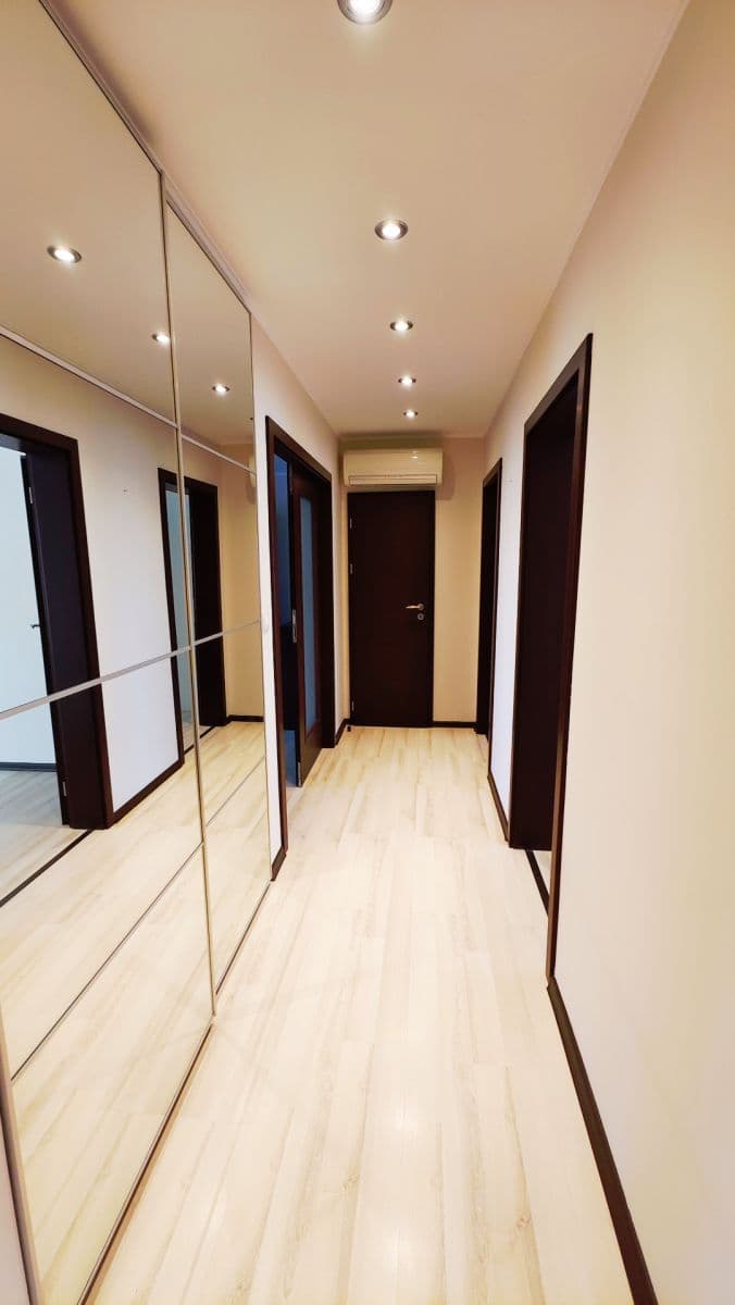 Predaj bytu 3-izbový 81 m², Vlčkova, Praha, Praha Predaj bytu 3-izbový 81 m², Vlčkova, Praha, Praha