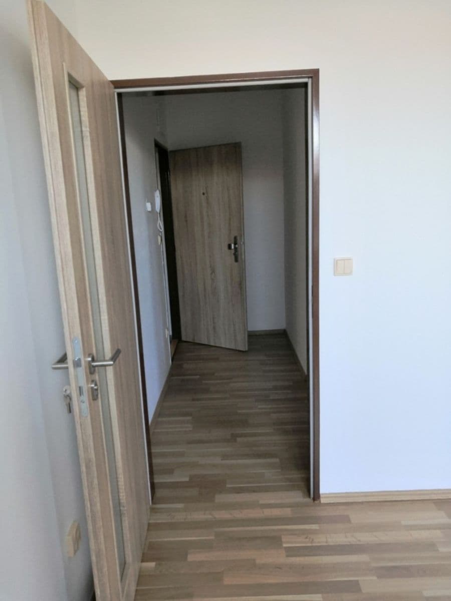 Prenájom bytu 1-izbový 27 m², Miroslav, Jihomoravský kraj Prenájom bytu 1-izbový 27 m², Miroslav, Jihomoravský kraj