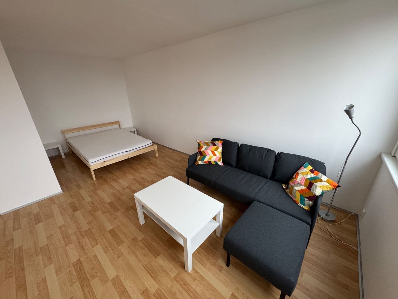 Prenájom bytu 1-izbový 36 m², Molákova, Praha, Praha Prenájom bytu 1-izbový 36 m², Molákova, Praha, Praha