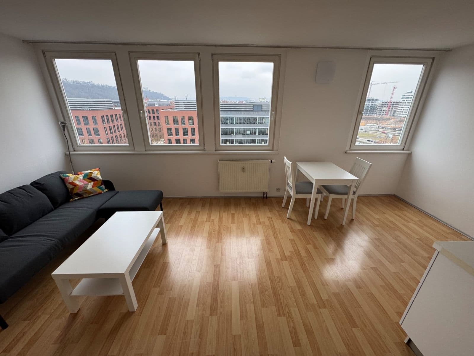 Prenájom bytu 1-izbový 36 m², Molákova, Praha, Praha Prenájom bytu 1-izbový 36 m², Molákova, Praha, Praha