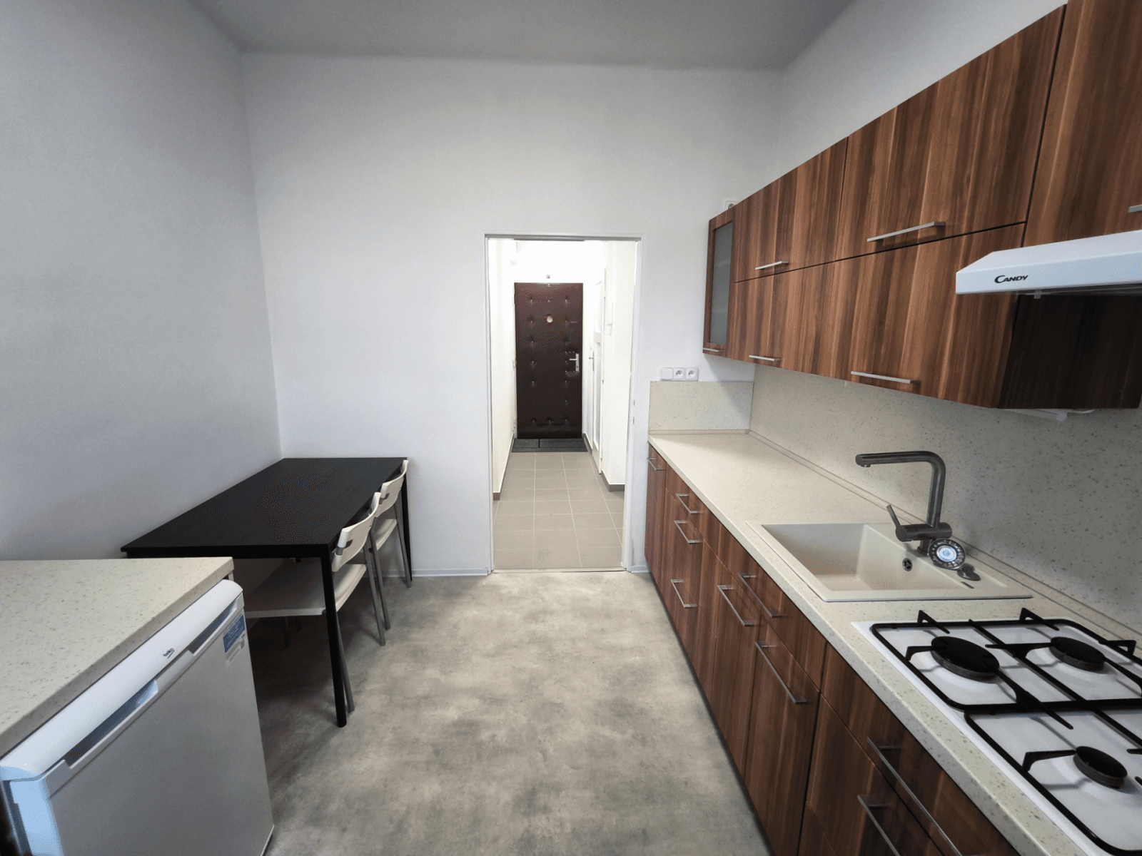 Prenájom bytu 1-izbový 38 m², Čs. exilu, Ostrava, Moravskoslezský kraj Prenájom bytu 1-izbový 38 m², Čs. exilu, Ostrava, Moravskoslezský kraj