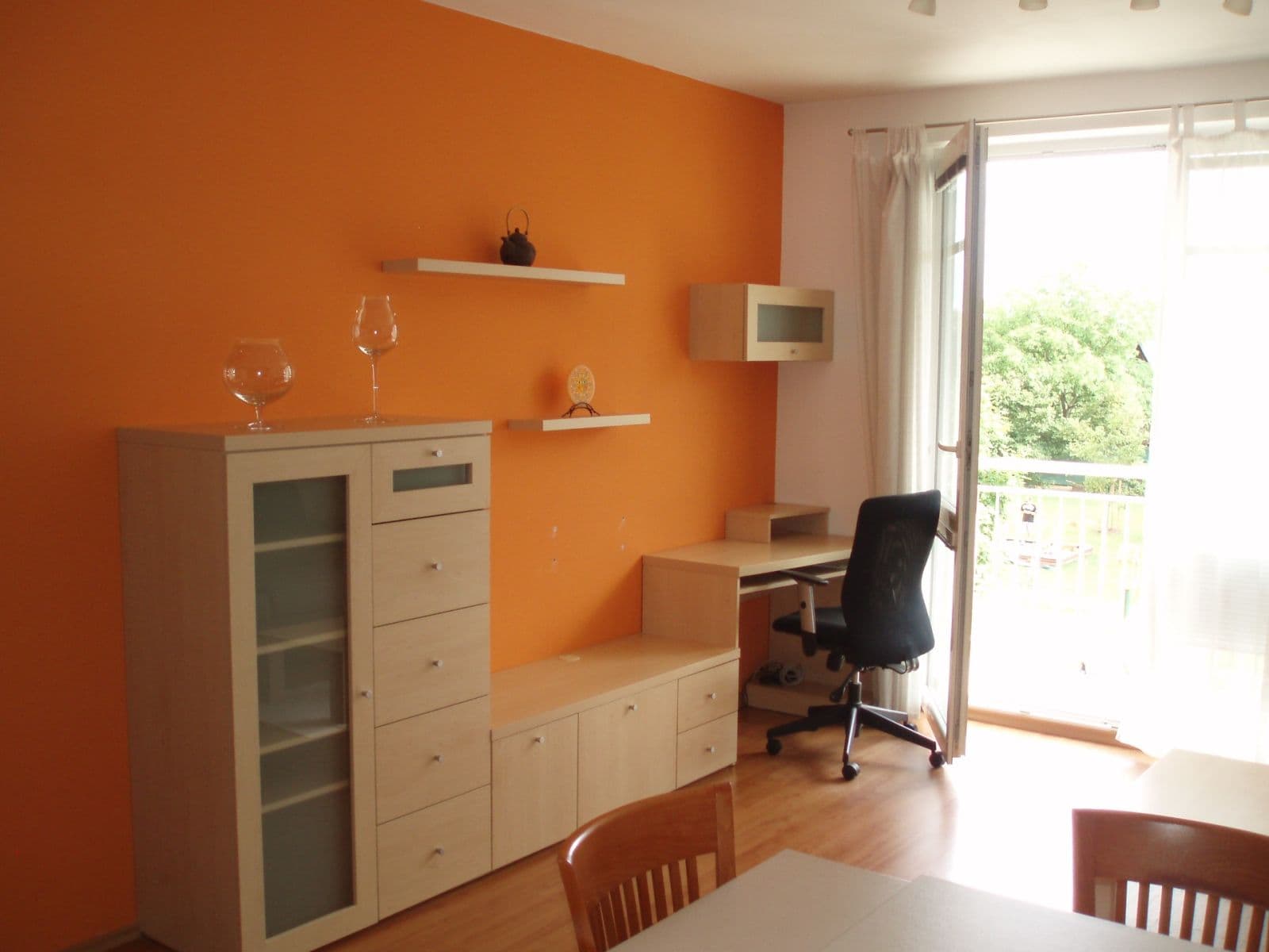 Prenájom bytu 2-izbový 47 m², Dubová, Pardubice, Pardubický kraj Prenájom bytu 2-izbový 47 m², Dubová, Pardubice, Pardubický kraj