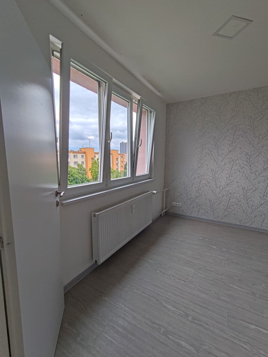 Prenájom bytu 2-izbový 52 m², Počernická, Praha, Praha Prenájom bytu 2-izbový 52 m², Počernická, Praha, Praha