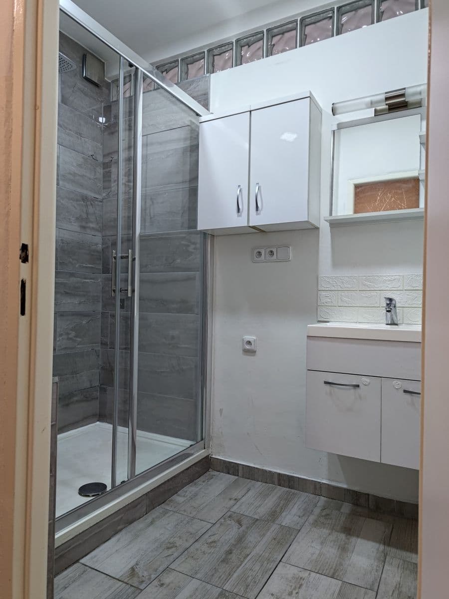 Prenájom bytu 2-izbový 52 m², Počernická, Praha, Praha Prenájom bytu 2-izbový 52 m², Počernická, Praha, Praha