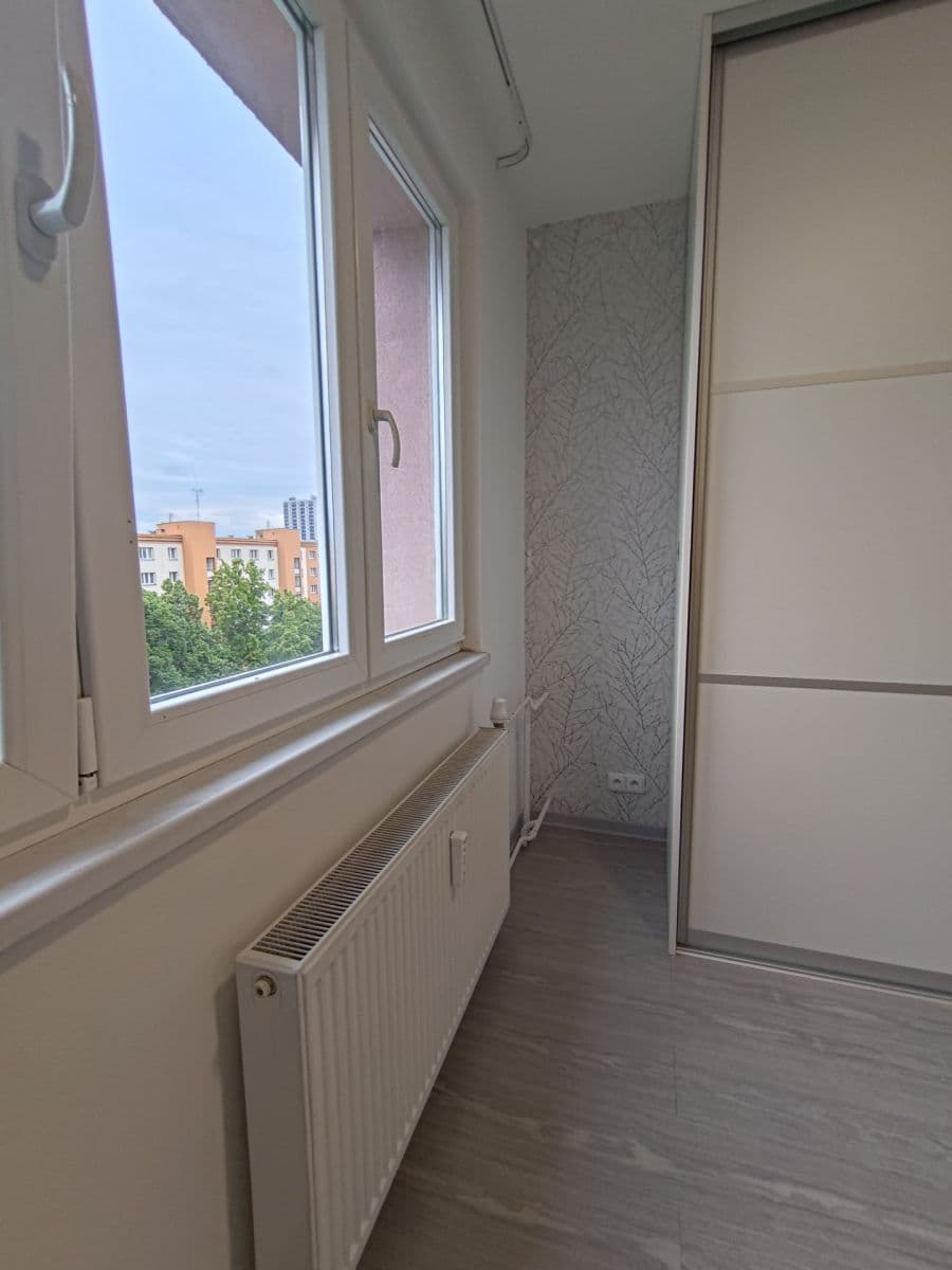 Prenájom bytu 2-izbový 52 m², Počernická, Praha, Praha Prenájom bytu 2-izbový 52 m², Počernická, Praha, Praha